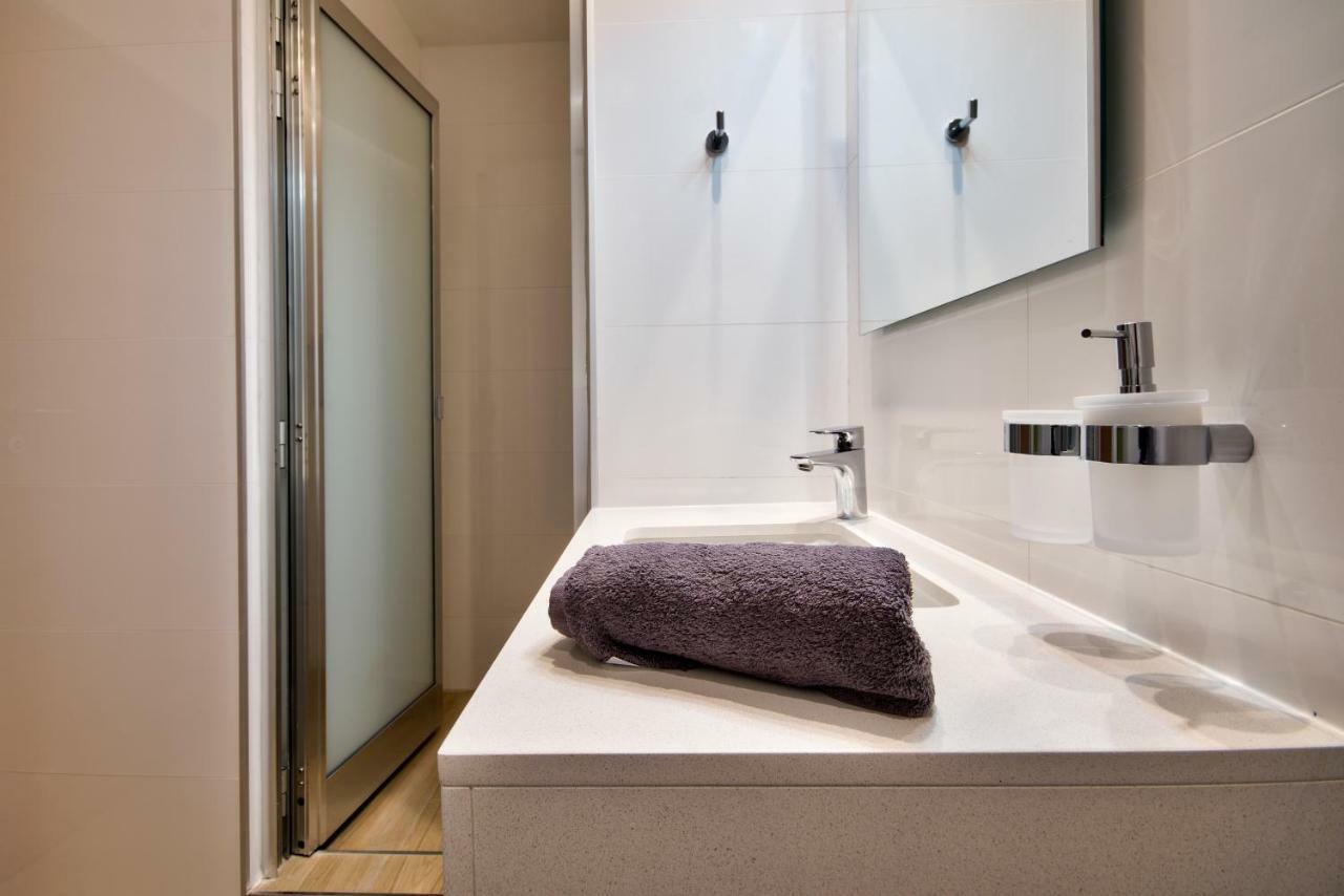 Spinola Park - The One Bedroom Loft Saint Julian's エクステリア 写真